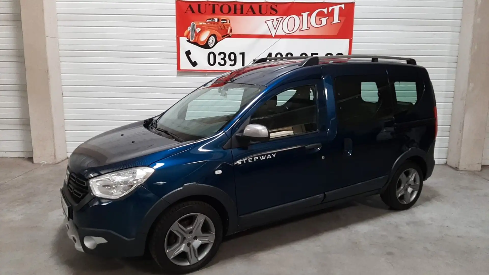 Dacia Dokker Stepway Celebration Teilleder Blau - 1