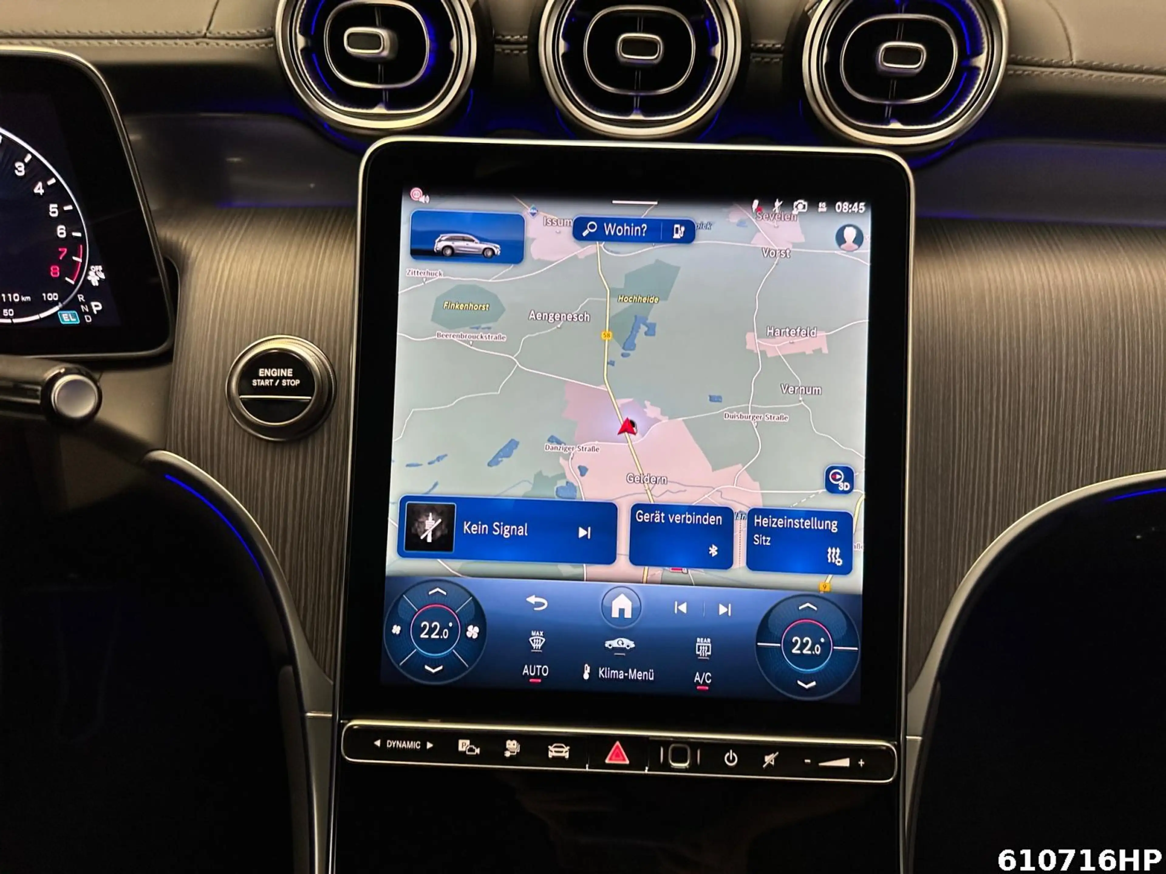 Mercedes-Benz GLC 300 e 4M AMG  AHK Night Memory Distronic LED — photo 10