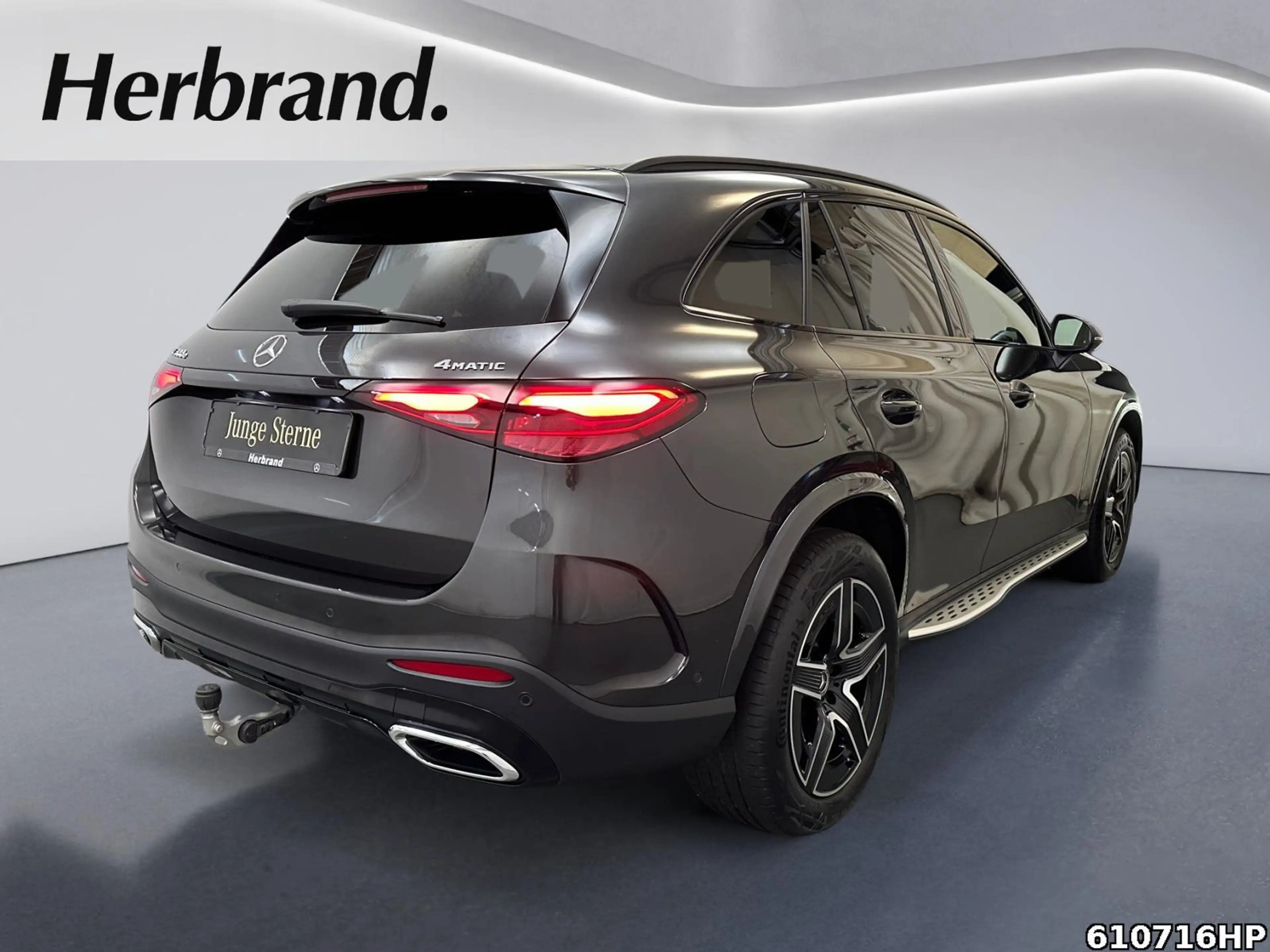 Mercedes-Benz GLC 300 e 4M AMG  AHK Night Memory Distronic LED — photo 3