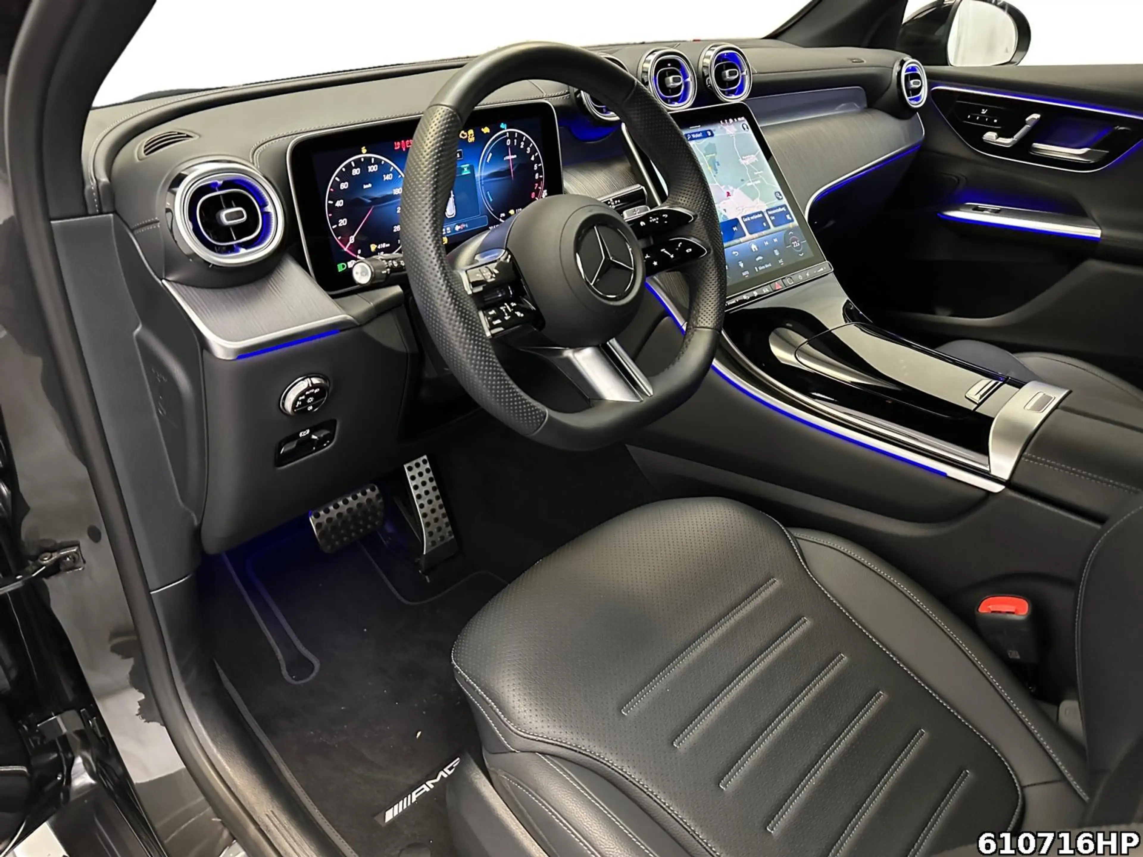 Mercedes-Benz GLC 300 e 4M AMG  AHK Night Memory Distronic LED — photo 13