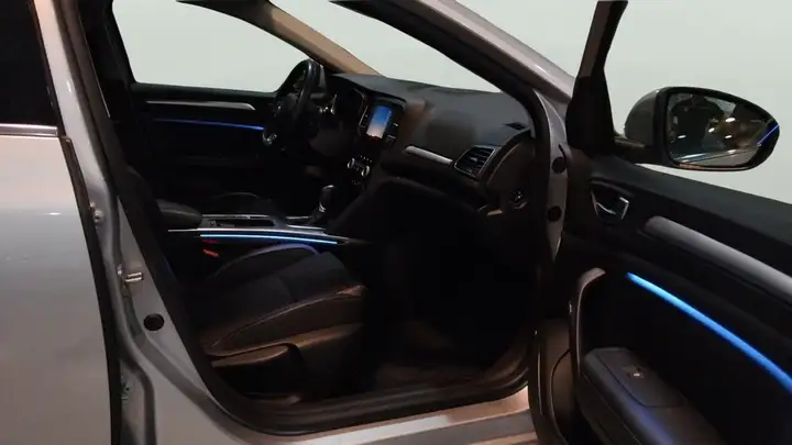 Renault Mégane 2022, foto 11