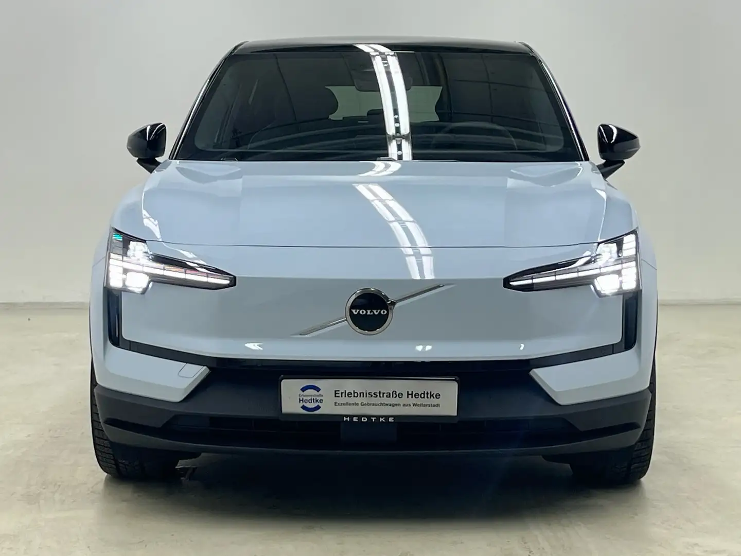 Volvo EX30 Twin Motor Performance Plus 19"+WINTER-PAKE Modrá - 2