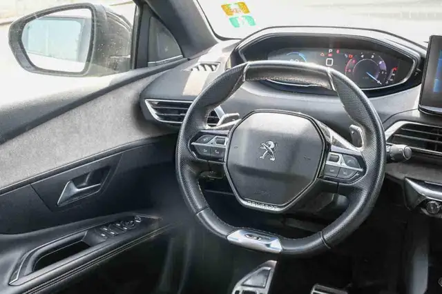 Peugeot 3008 view 12