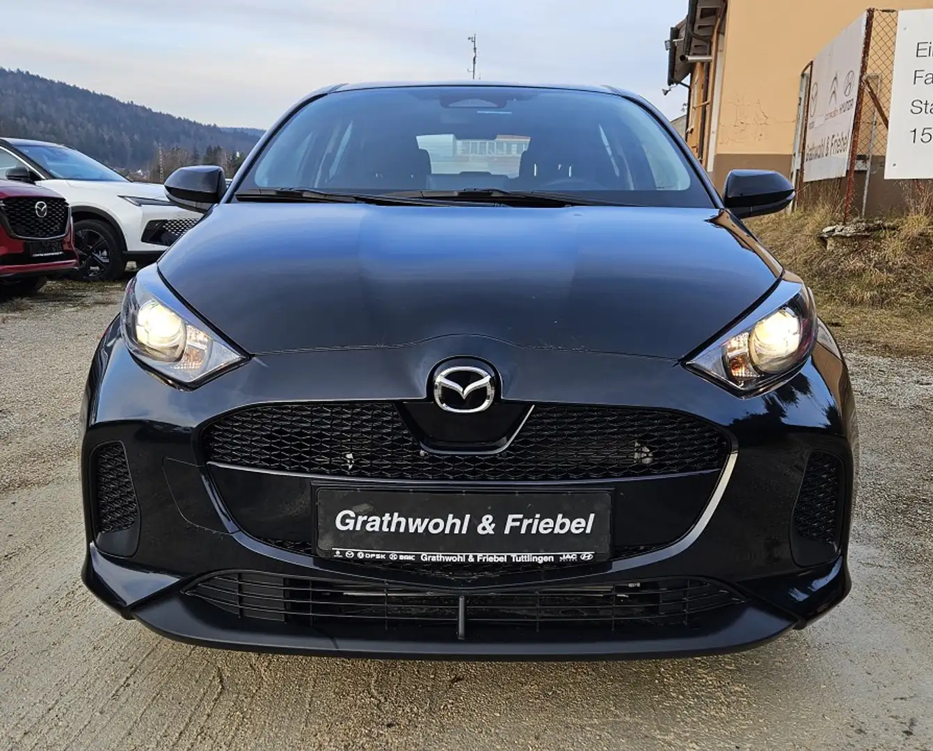 Mazda 2 Hybrid 1.5 VVT-i 116 e-CVT CENTRE-LINE Schwarz - 2