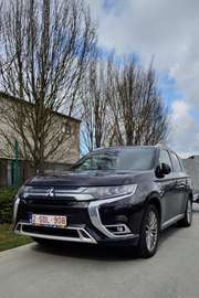 2.4 4WD Plug-In Hybrid Top