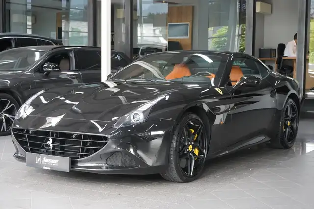 Ferrari California T 3.9 V8 Keramik Carplay Kamera 20''