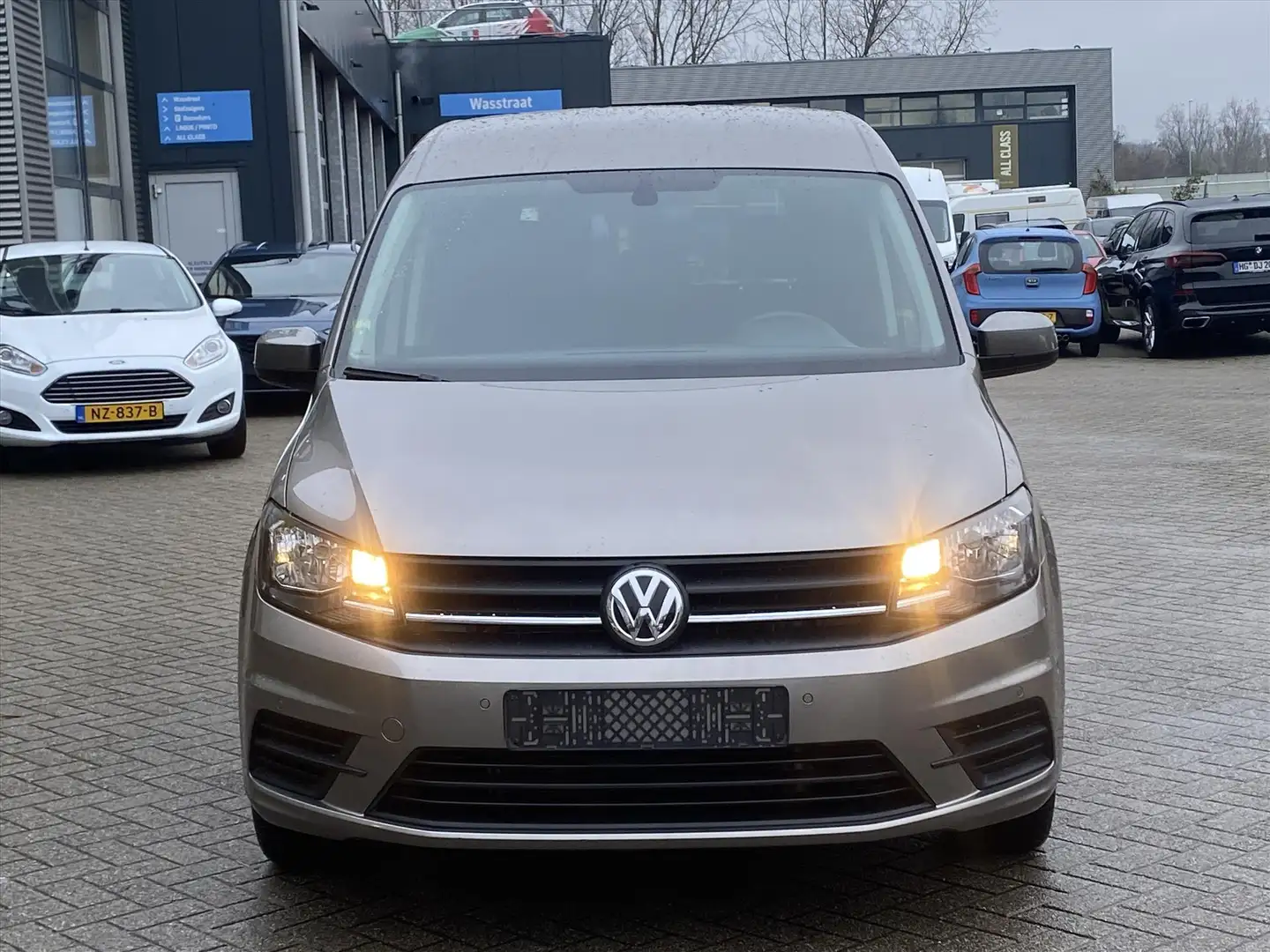 Volkswagen Caddy 1.4 TSI 125pk BMT Trendline Gris - 2