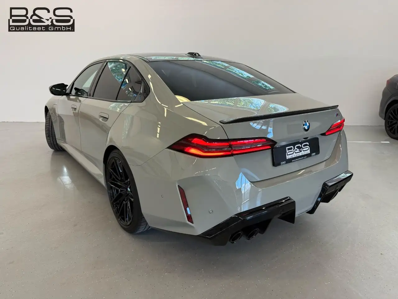 BMW M5 Limousine|VOLLAUSSTATTUNG|SONDERLACK 5