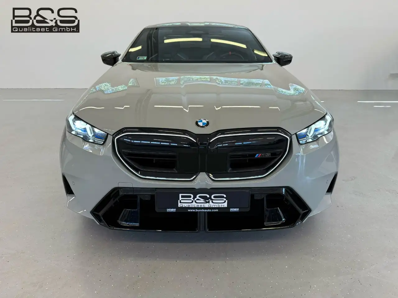 BMW M5 Limousine|VOLLAUSSTATTUNG|SONDERLACK 3