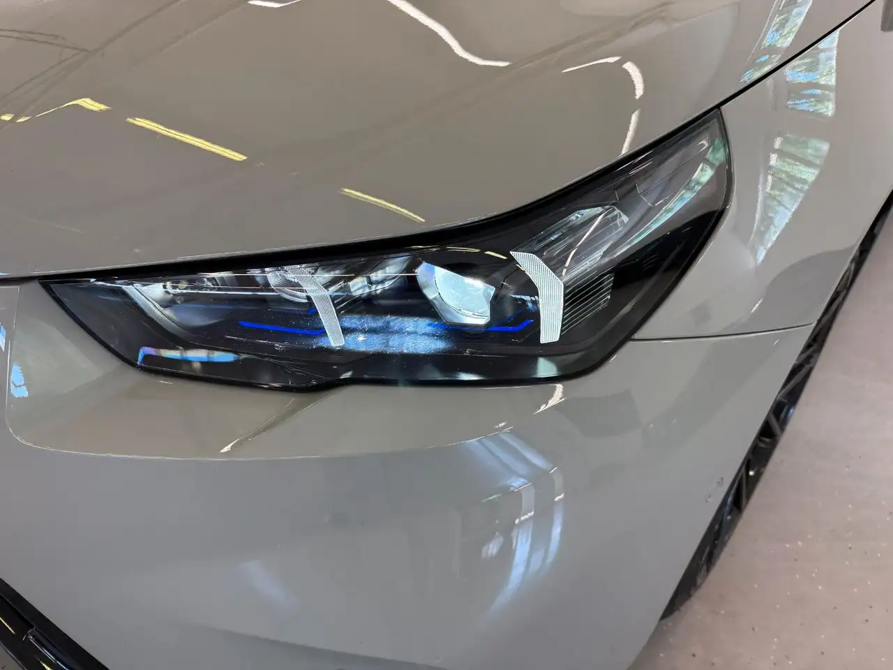 BMW M5 Limousine|VOLLAUSSTATTUNG|SONDERLACK 8