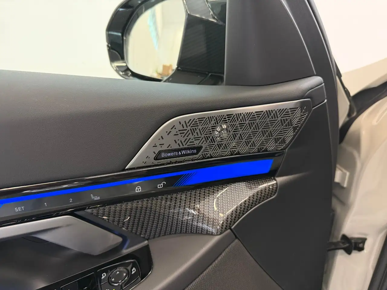 BMW M5 Limousine|VOLLAUSSTATTUNG|SONDERLACK 10