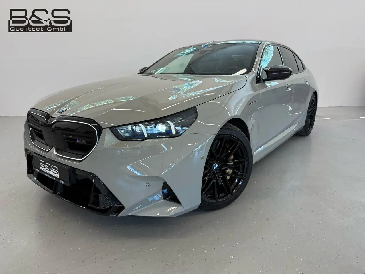 BMW M5 Limousine|VOLLAUSSTATTUNG|SONDERLACK 2