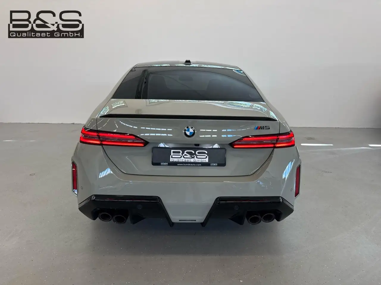 BMW M5 Limousine|VOLLAUSSTATTUNG|SONDERLACK 6