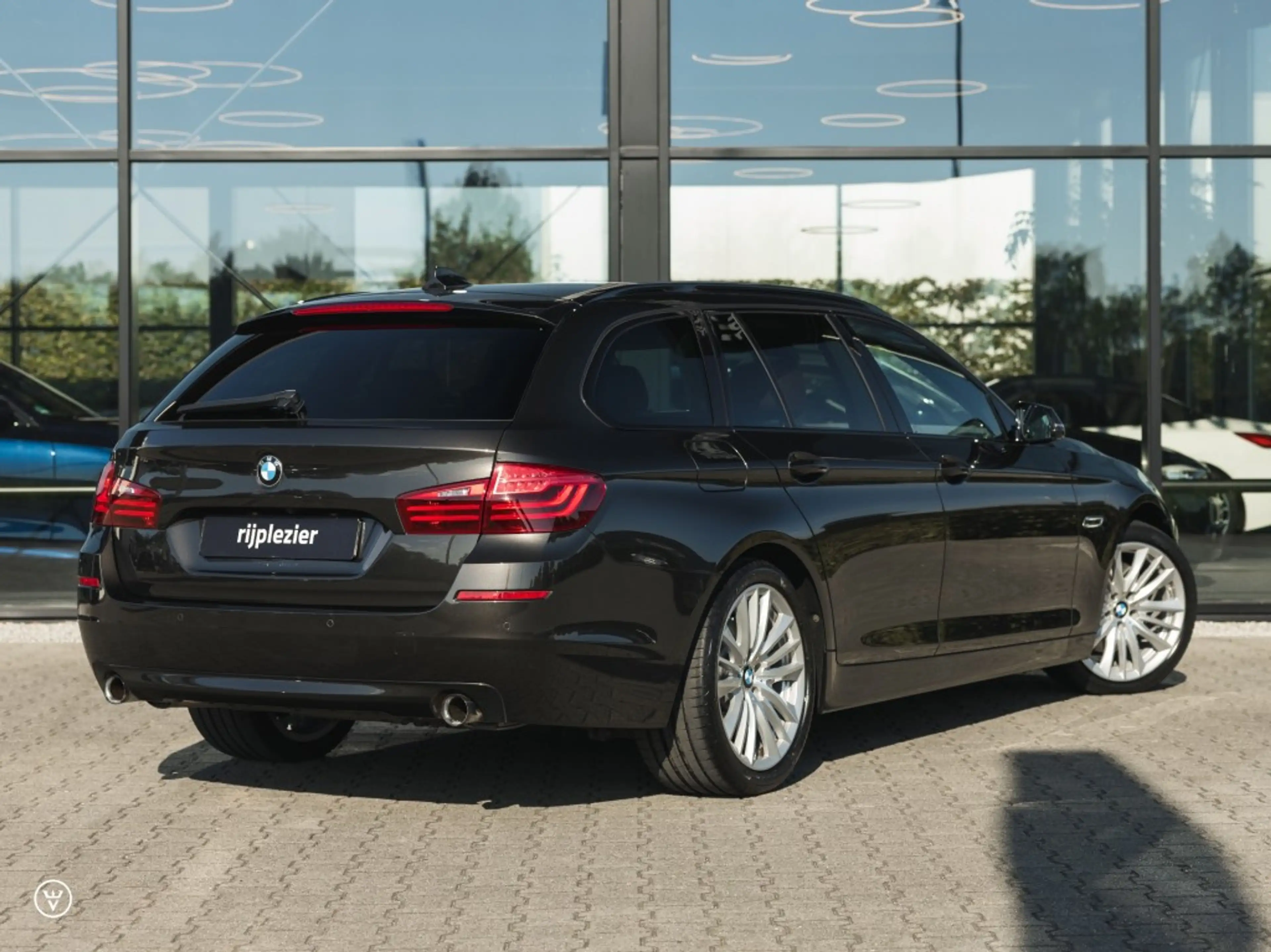 BMW 535 535i Touring LCI Aut. â 6WB, Performance — photo 4