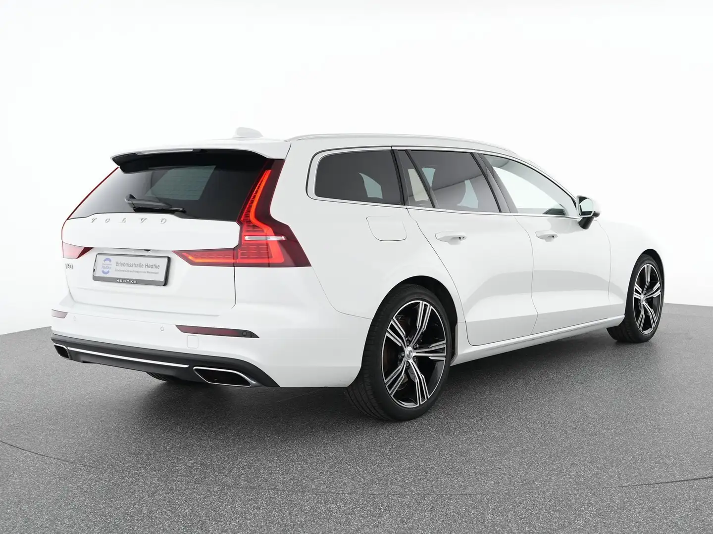 Volvo V60 T6 Recharge AWD Inscription 19"+360°+HUD+ACC Wit - 2