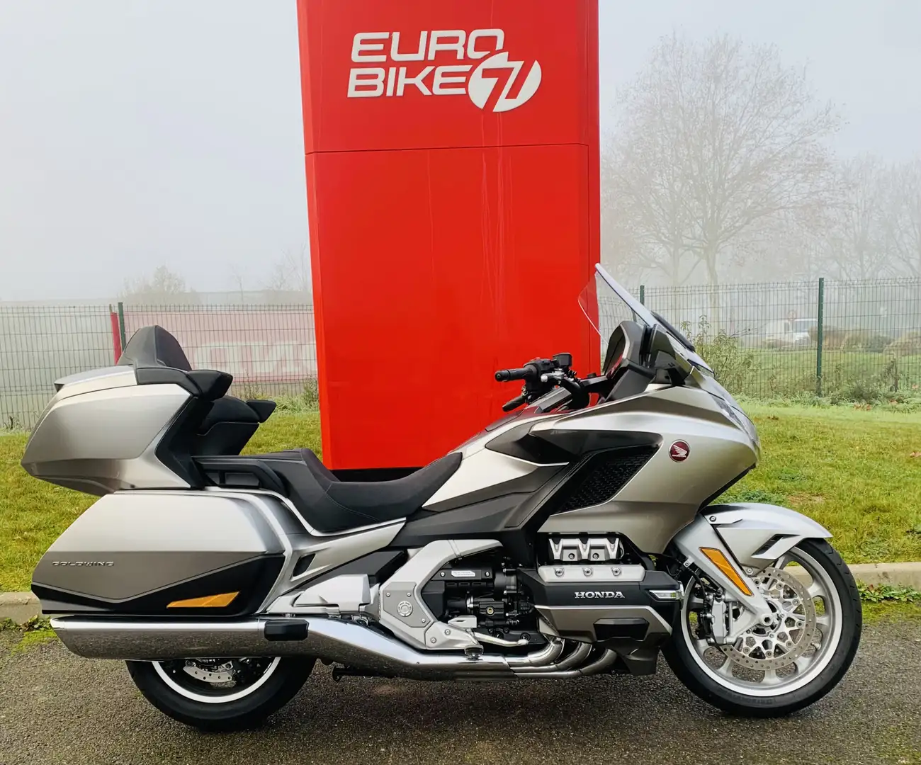 Honda Gold Wing Szürke - 1