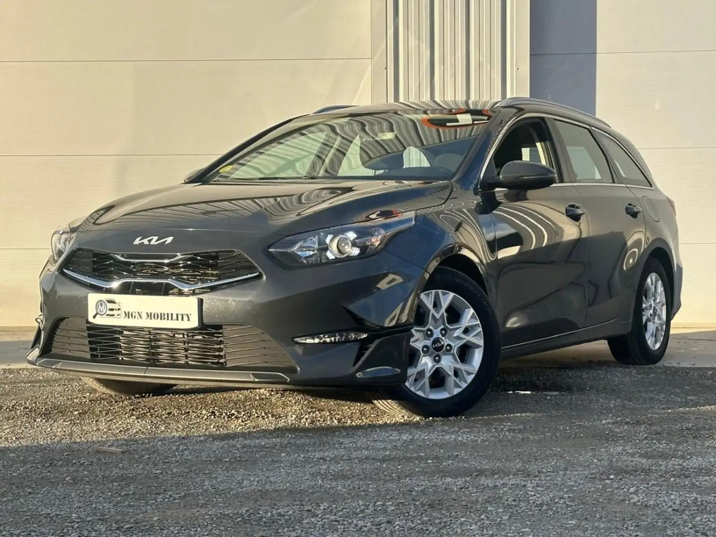Kia Ceed SW / cee'd SW CEED SW ACTIVE BUSINESS CRDI 136 MHEV DCT7 Gris - 1