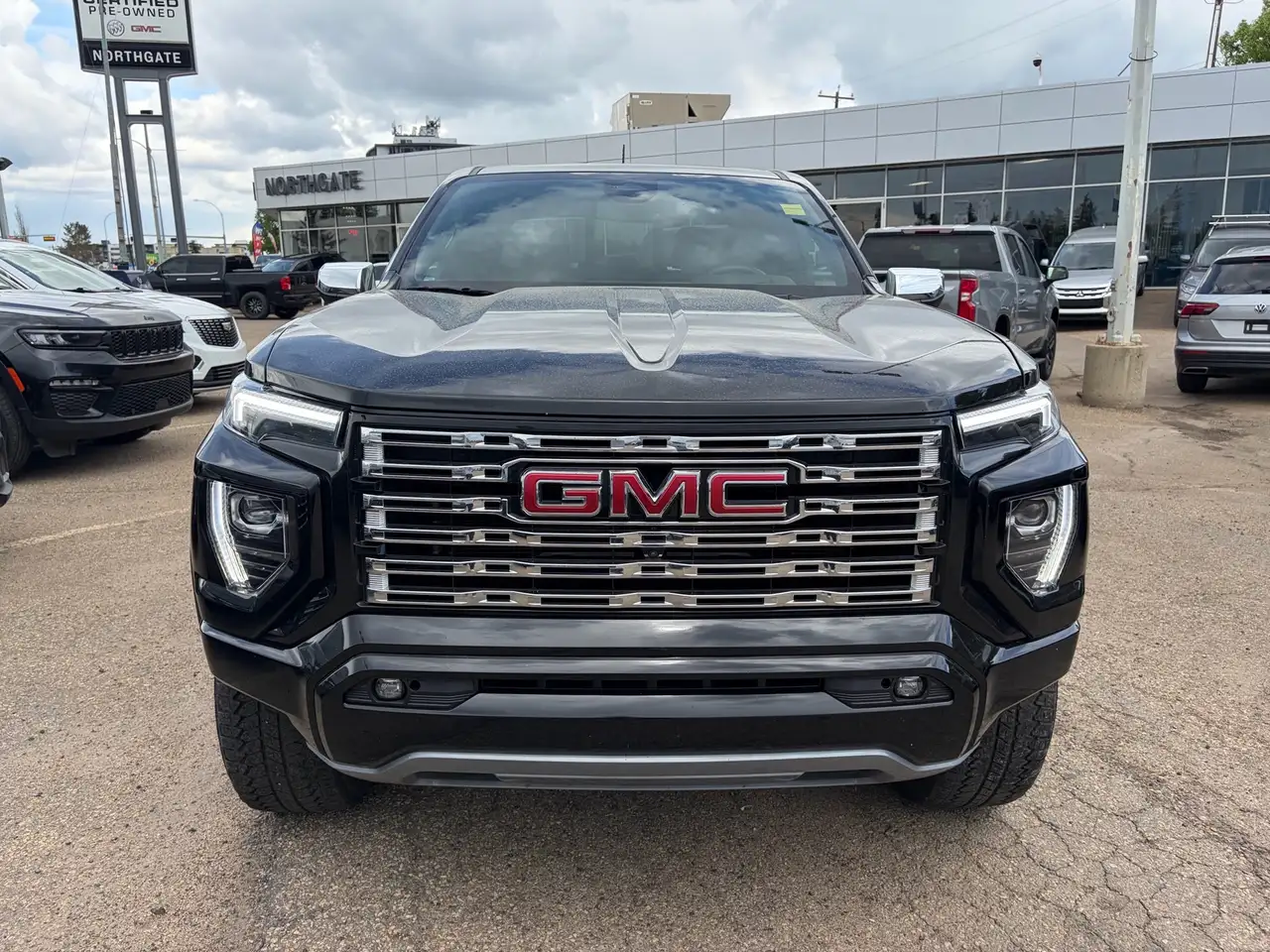 GMC Canyon снимка GMC Canyon