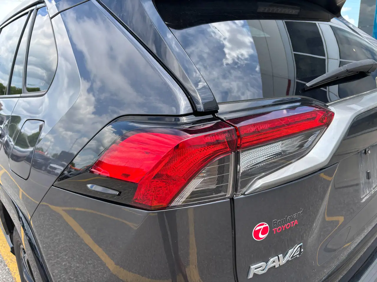Toyota RAV 4 снимка Toyota RAV 4