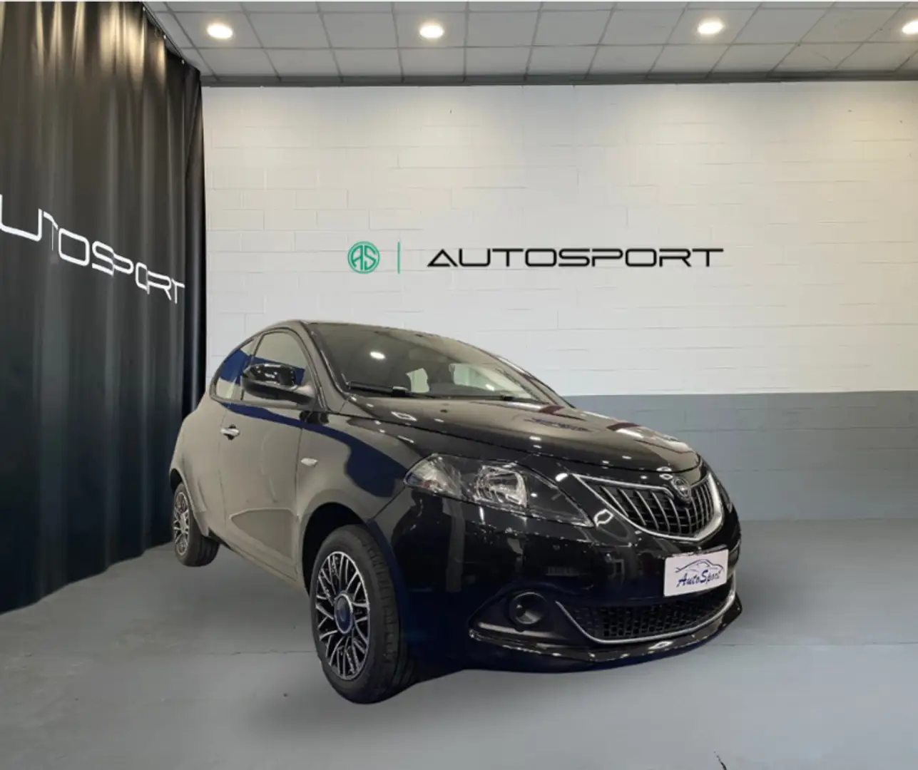 Lancia Ypsilon 1.0 FireFly 5 porte S&S Hybrid Platino Nero - 1