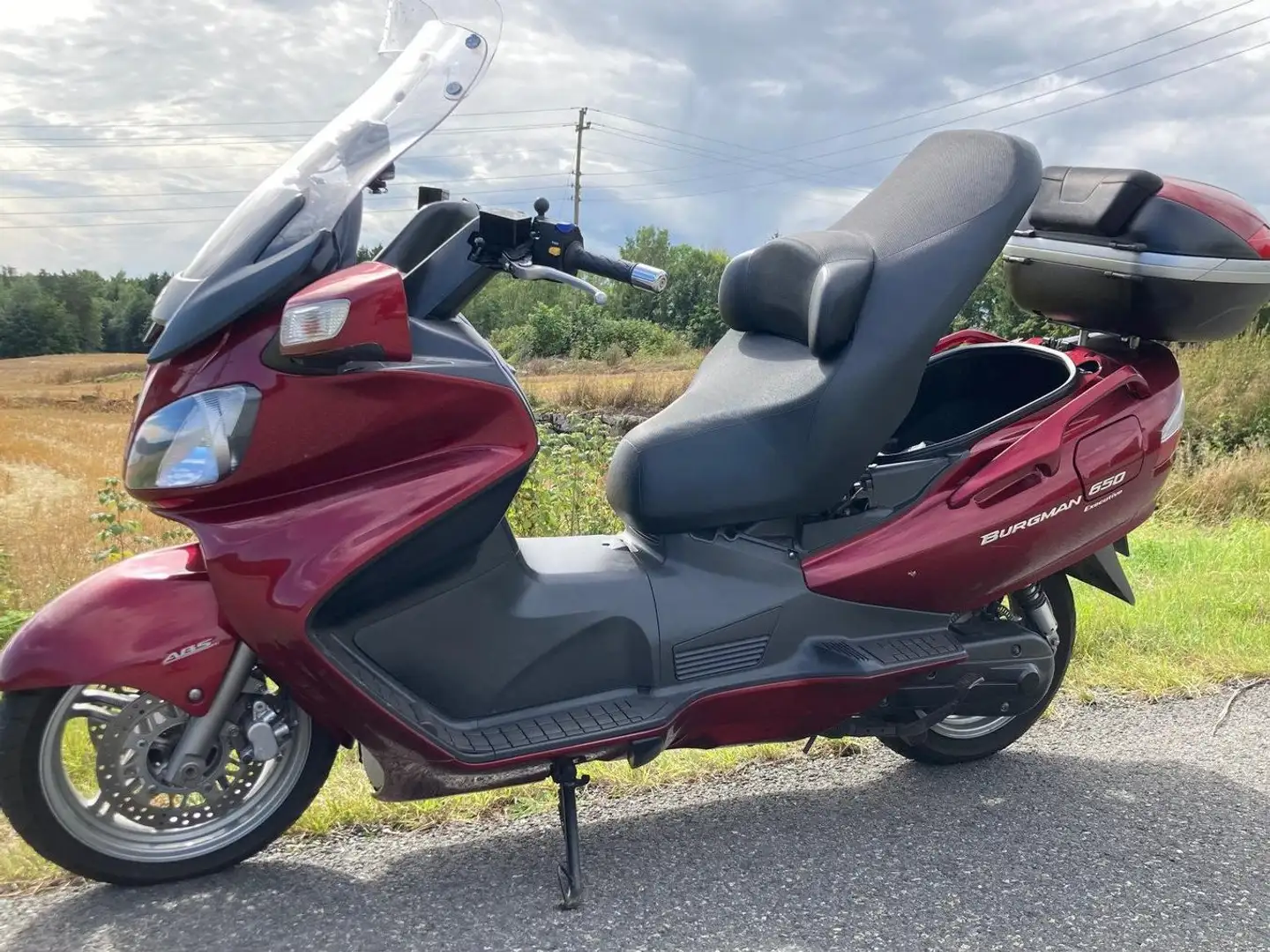 Suzuki Burgman 650 Červená - 1