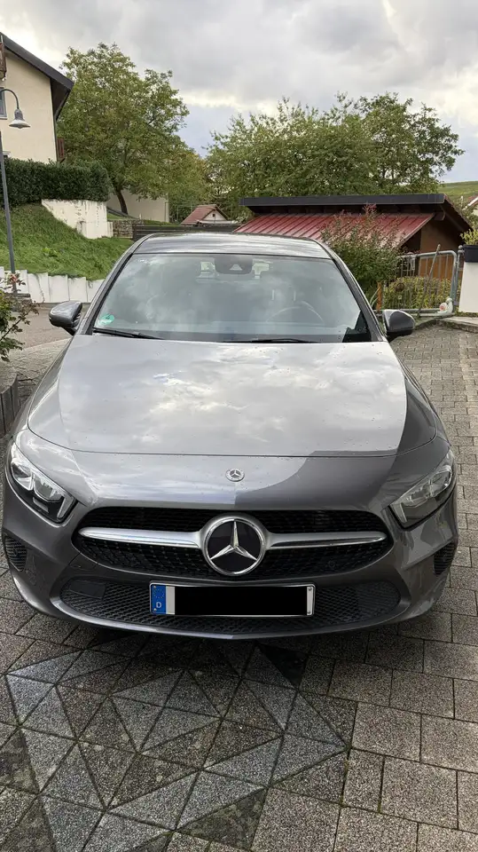 Mercedes-Benz A 180