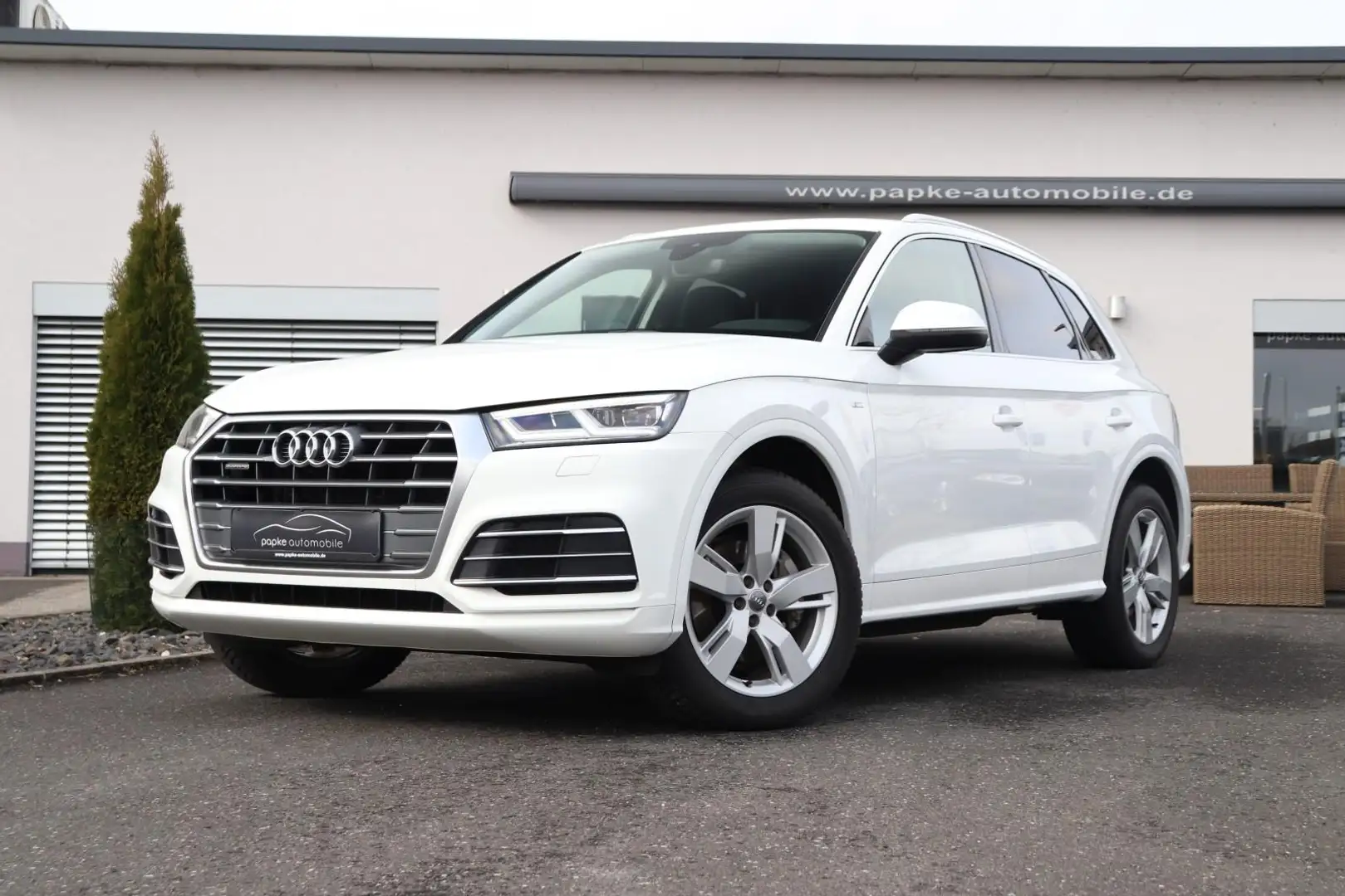 Audi Q5 2.0 TDI quattro S-line +VIRTUAL+AHK+LED+19"++ Beyaz - 2