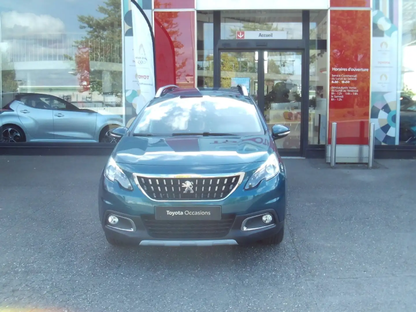 Peugeot 2008 1.2 PureTech 110ch Allure S\u0026S - 2