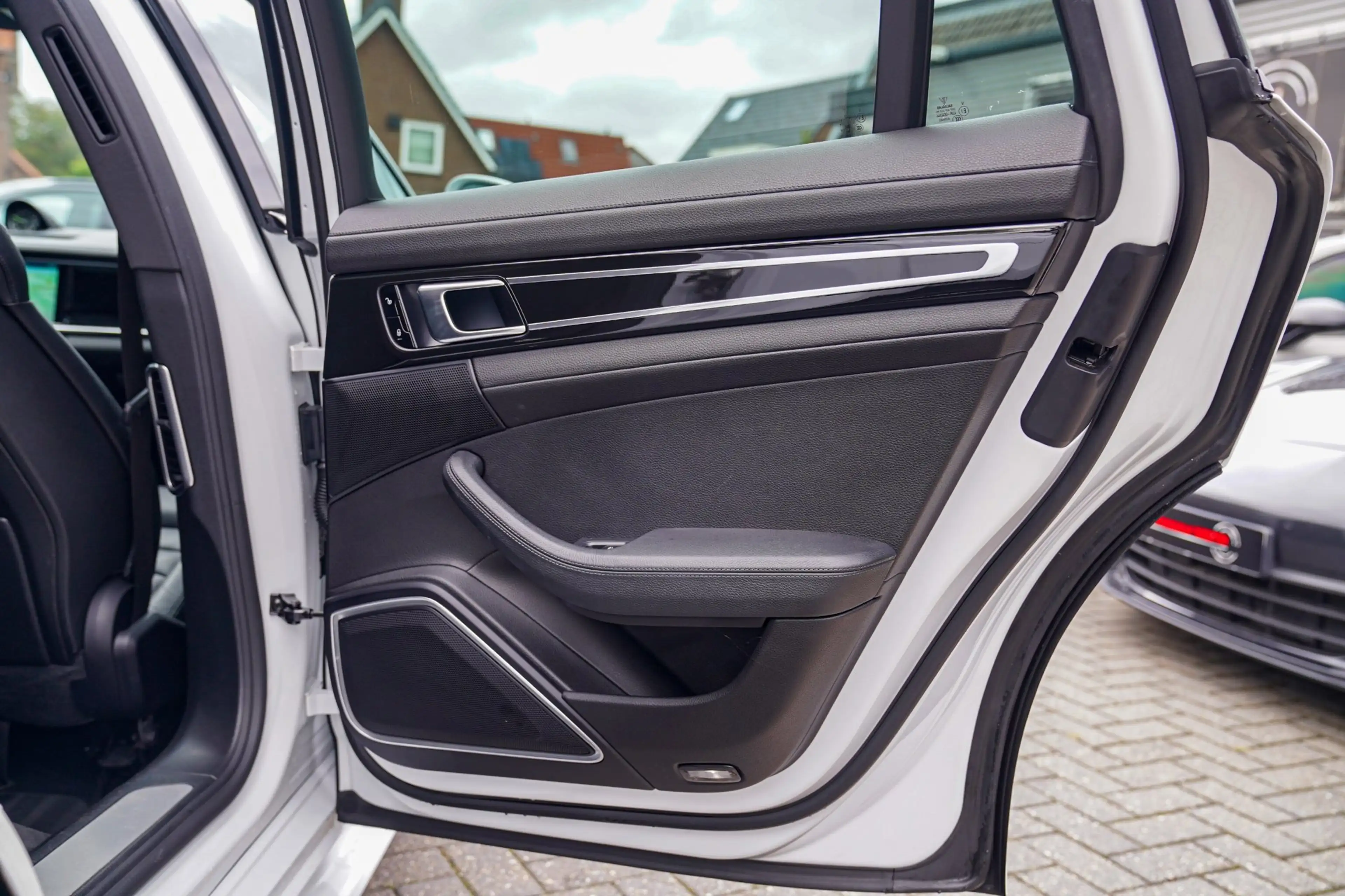 Porsche Panamera 2.9 4 E-Hybrid | Sport Chrono | Panorama | Sport u — photo 11