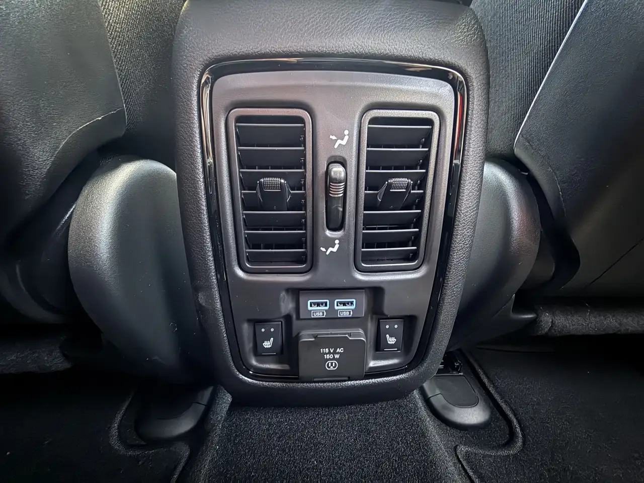 Dodge Durango снимка Dodge Durango