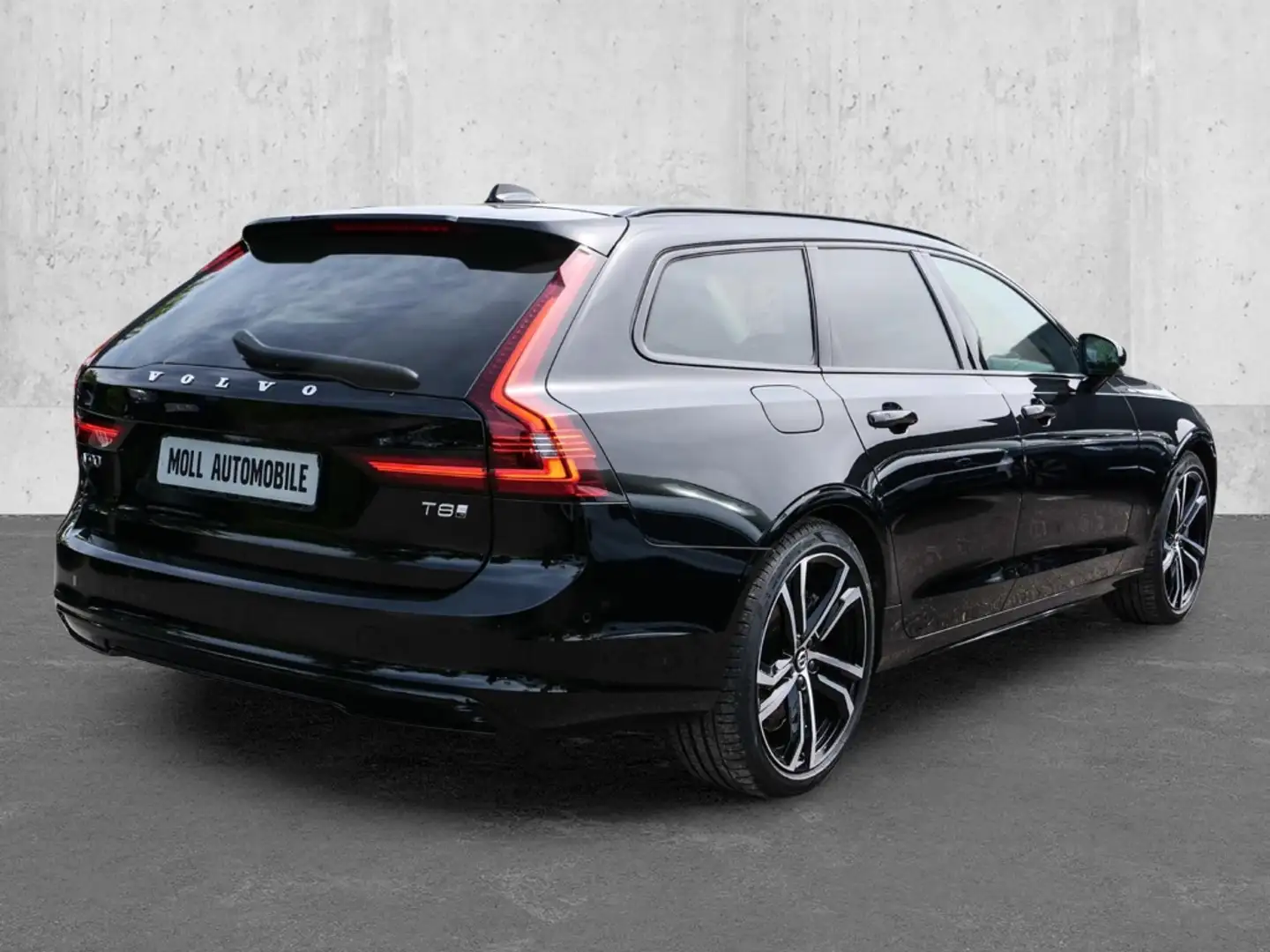 Volvo V90 Kombi Ultra Dark Recharge Plug-In Hybrid AWD HUD A Schwarz - 2