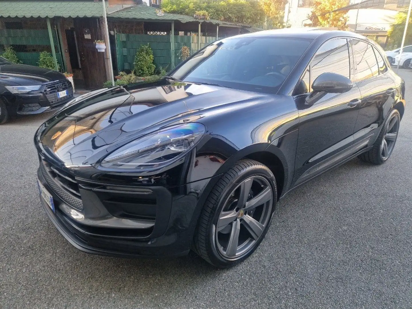 Porsche Macan 2.0 T Nero - 1