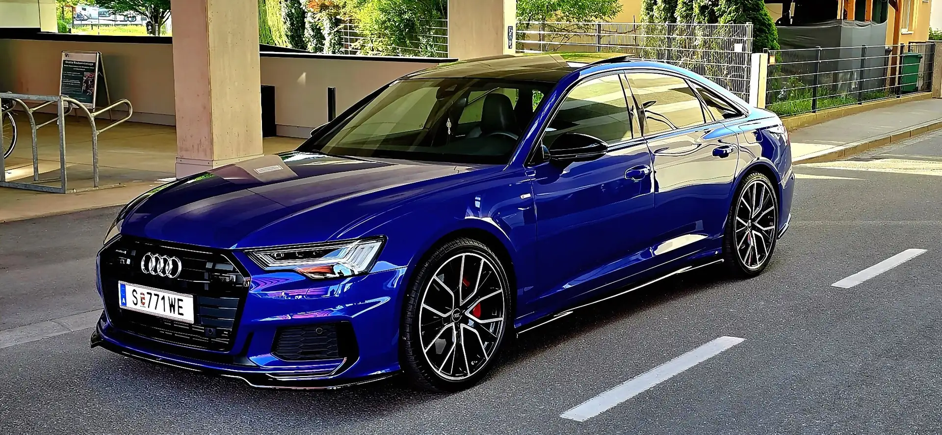 Audi A6 A6 55 TFSI e PHEV quattro S-tronic sport sport Blau - 1