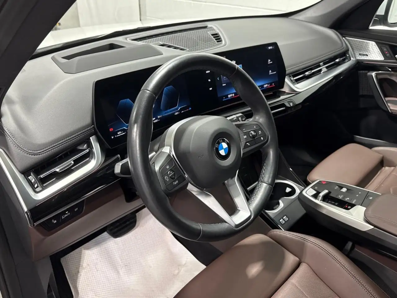 BMW X1 photo BMW X1