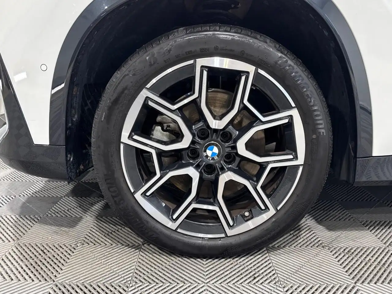 BMW X1 photo BMW X1