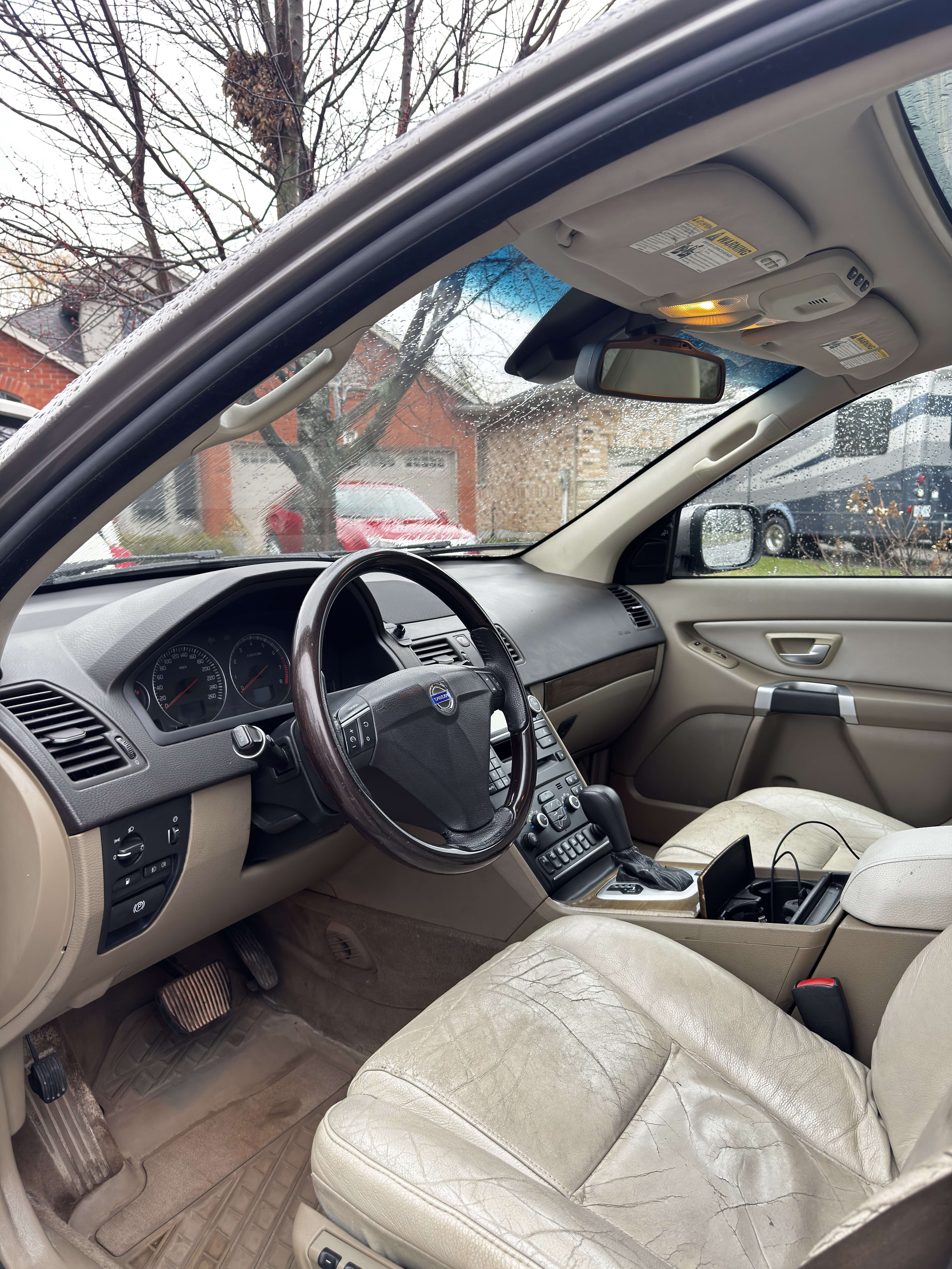 2009 Volvo XC90 AWD 5dr I6 7-Seat Sport alt 3
