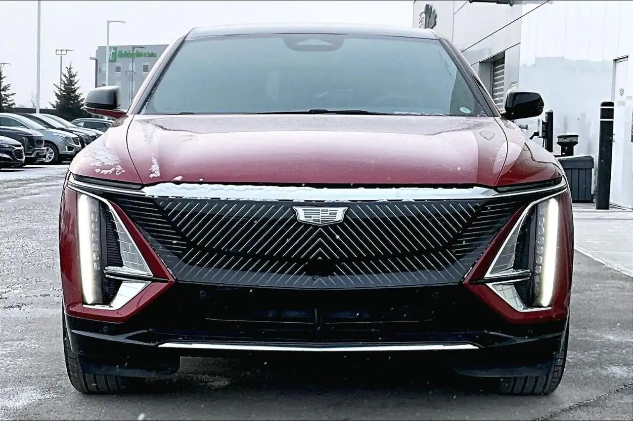 Cadillac Lyriq снимка Cadillac Lyriq