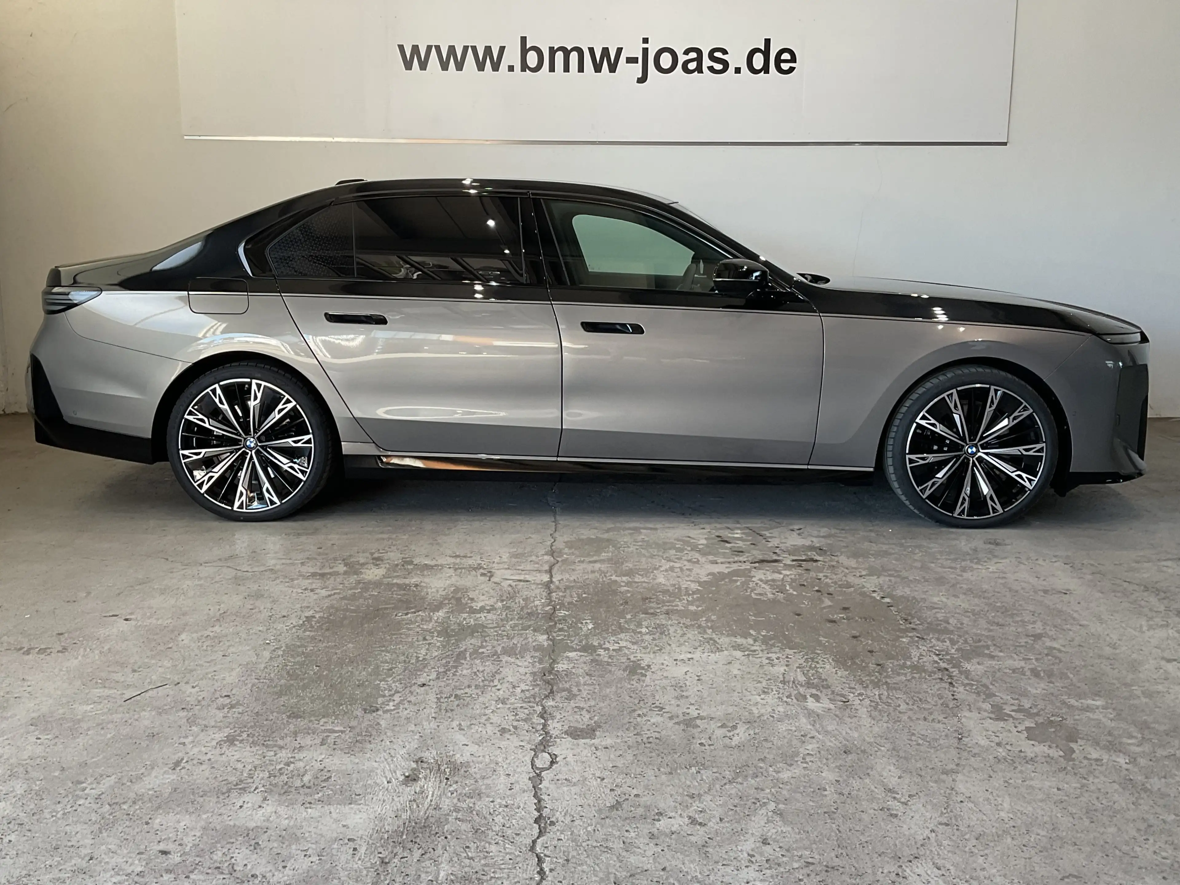 BMW 740 xDrive |3D Head-Up Displ. |Sitzbelüft. |AHK — photo 12