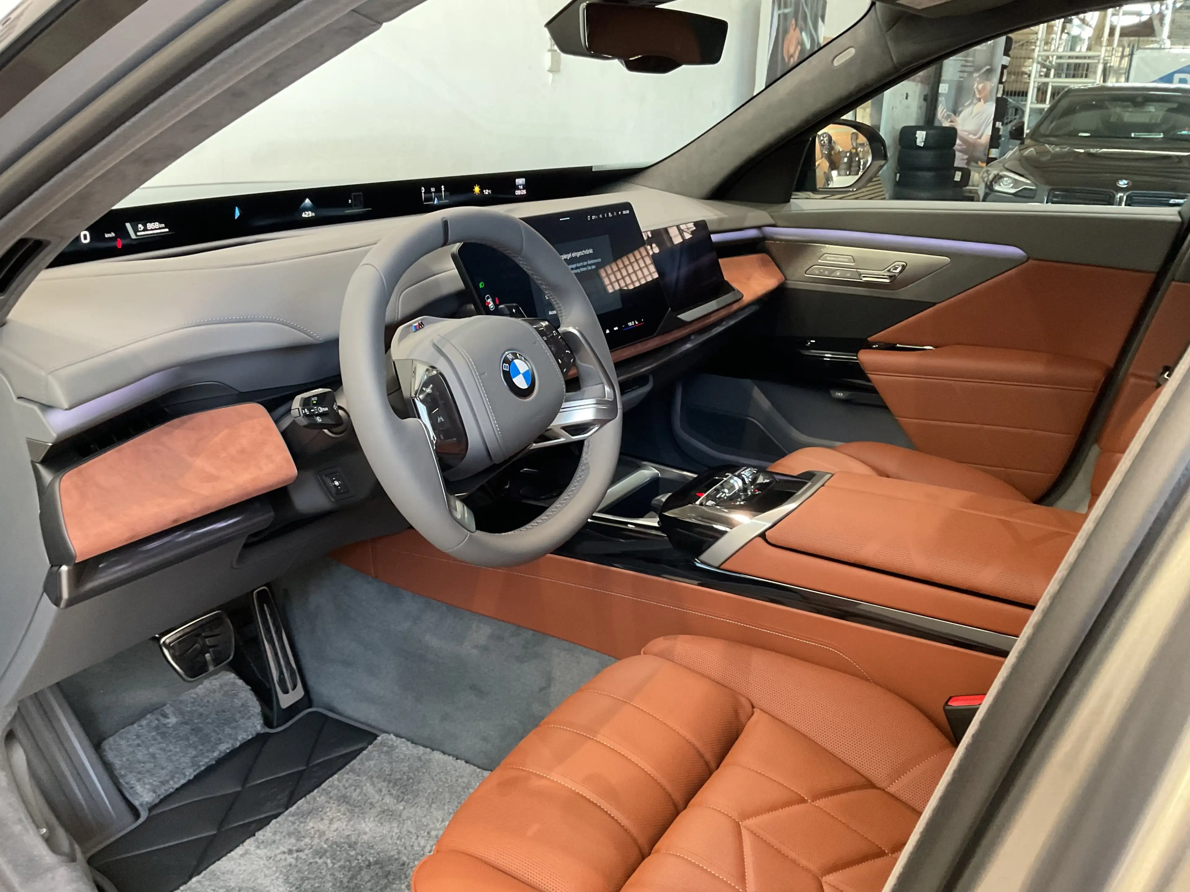 BMW 740 xDrive |3D Head-Up Displ. |Sitzbelüft. |AHK — photo 7
