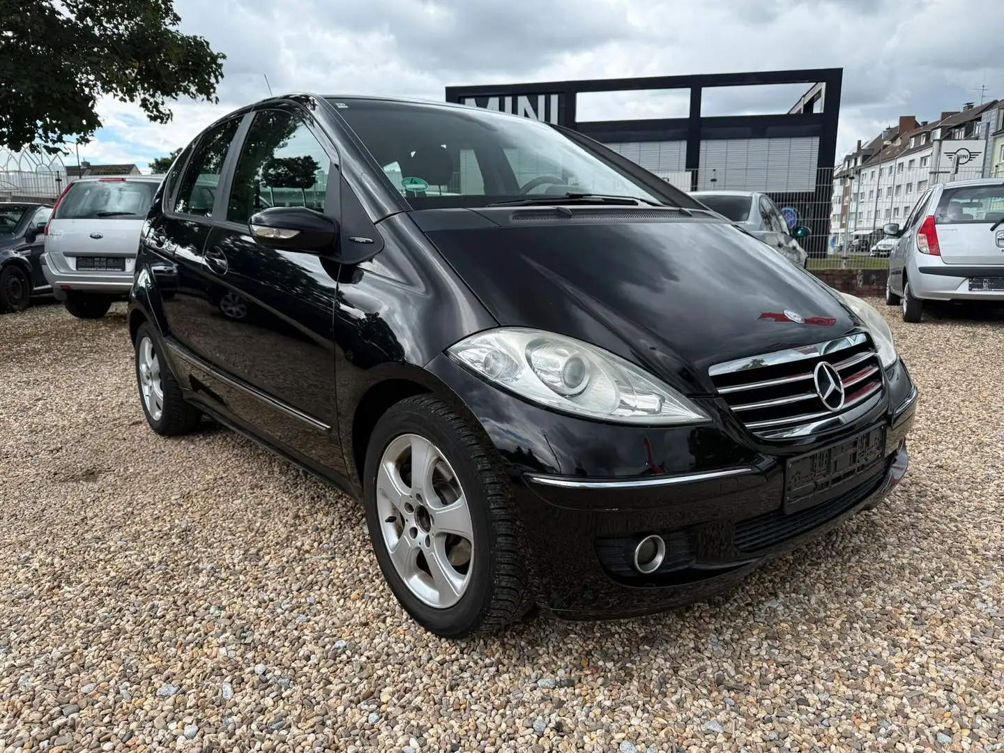 Mercedes-Benz A 150 ELEGANCE Noir - 2