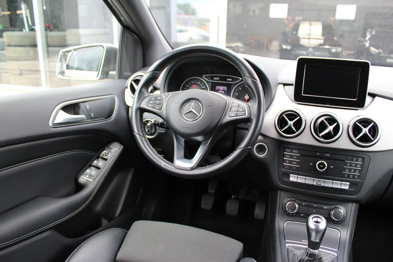 Mercedes-Benz B 180 | Trekhaak | Cruise | Gris - 2