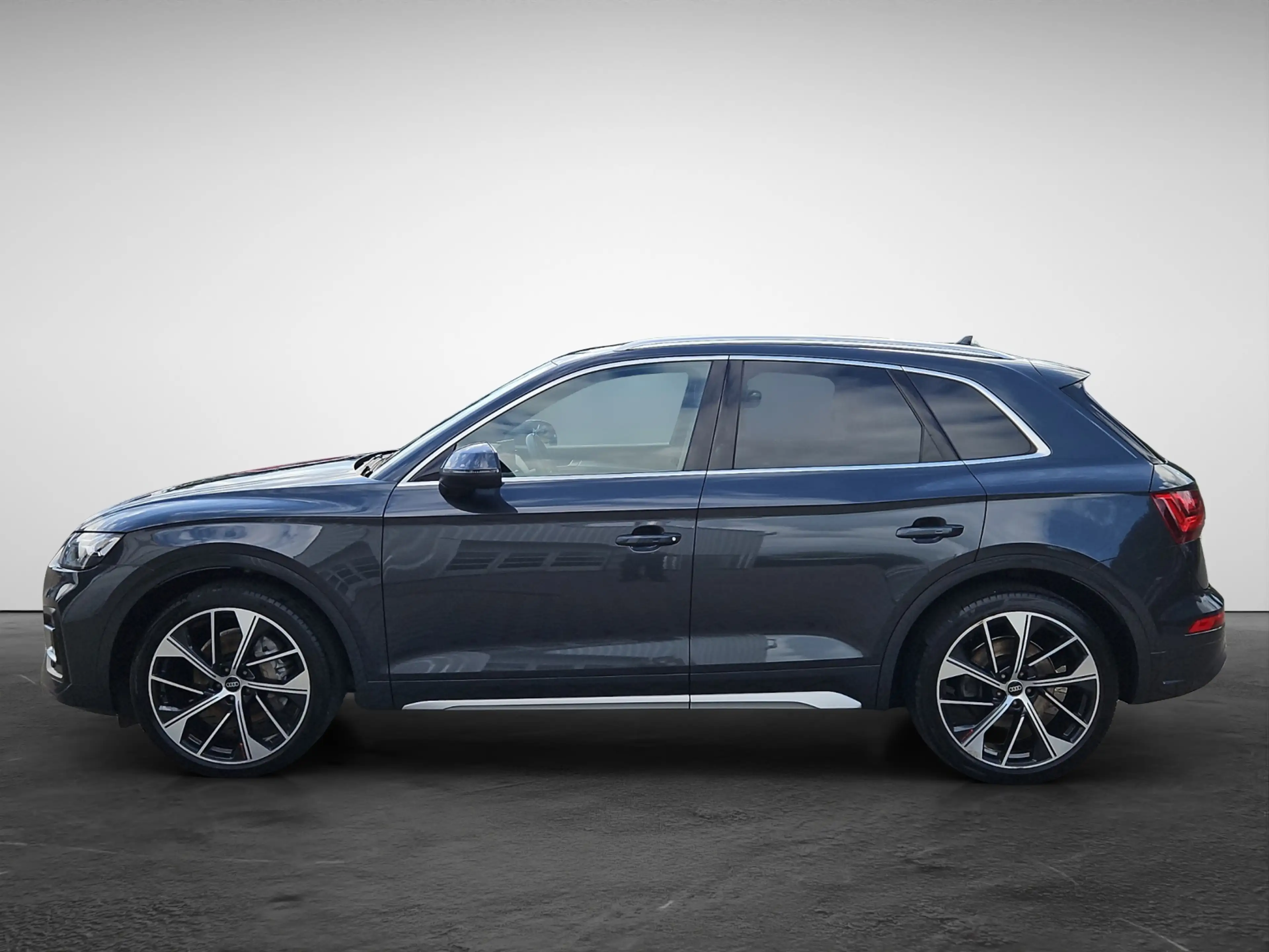 Audi Q5 40 TDI S tronic advanced NaviPlus Matrix AHK Me... — photo 3