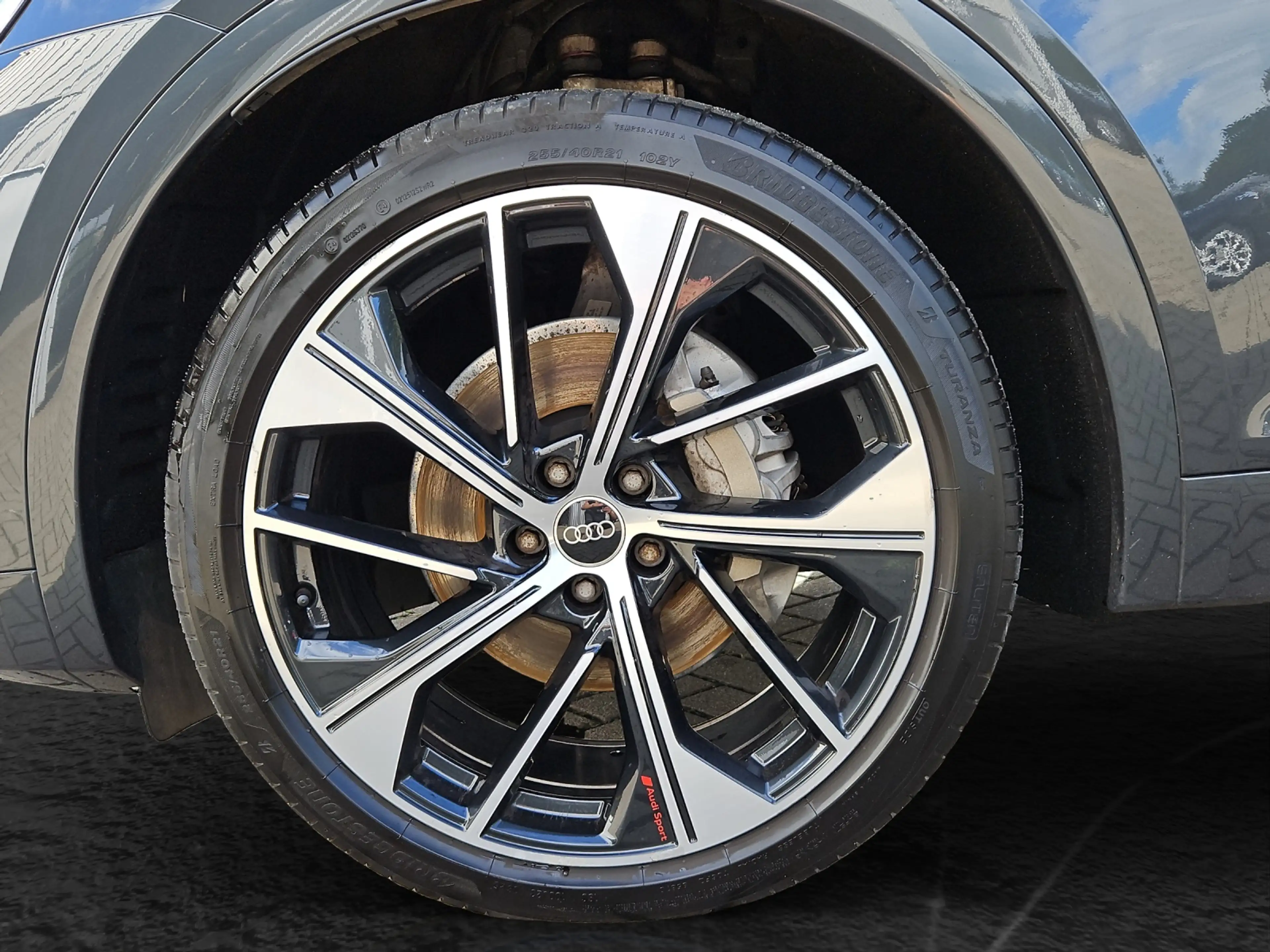 Audi Q5 40 TDI S tronic advanced NaviPlus Matrix AHK Me... — photo 5