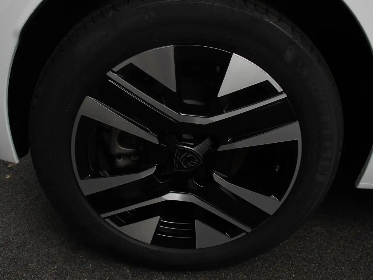 Peugeot e-208 2026