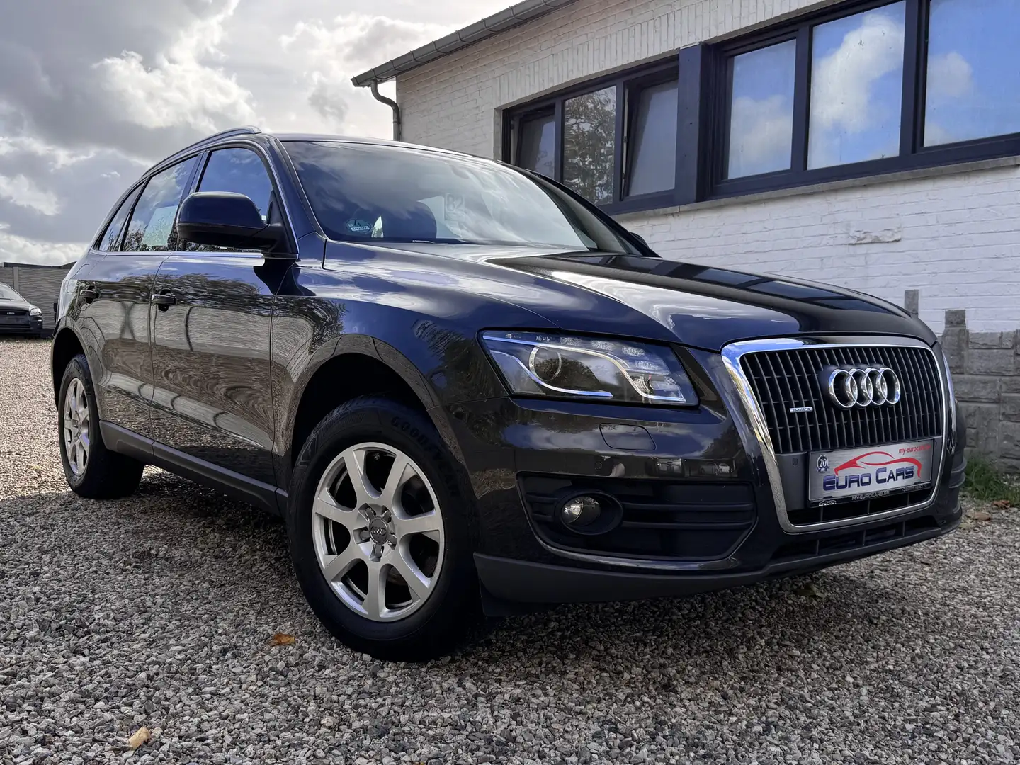 Audi Q5 2.0 TDi Quattro XENON/LED/CUIR/CRUISE/SENSOR/GPS Noir - 2
