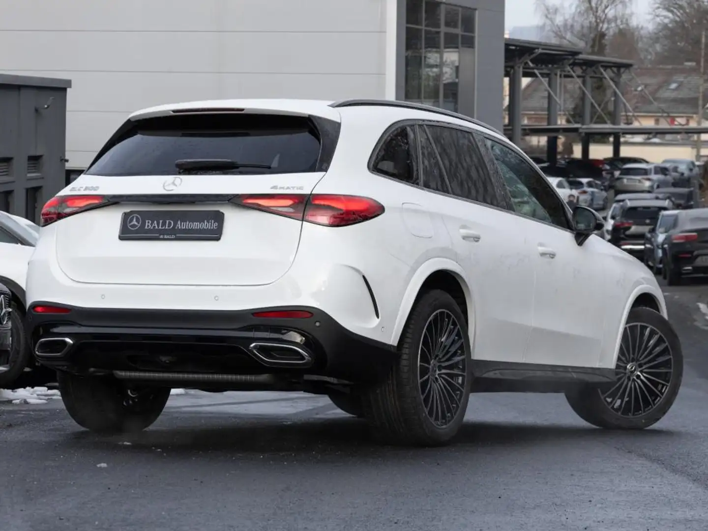 Mercedes-Benz GLC 300 4M AMG/Digital/Pano/AHK/360/Totw/Night Weiß - 2