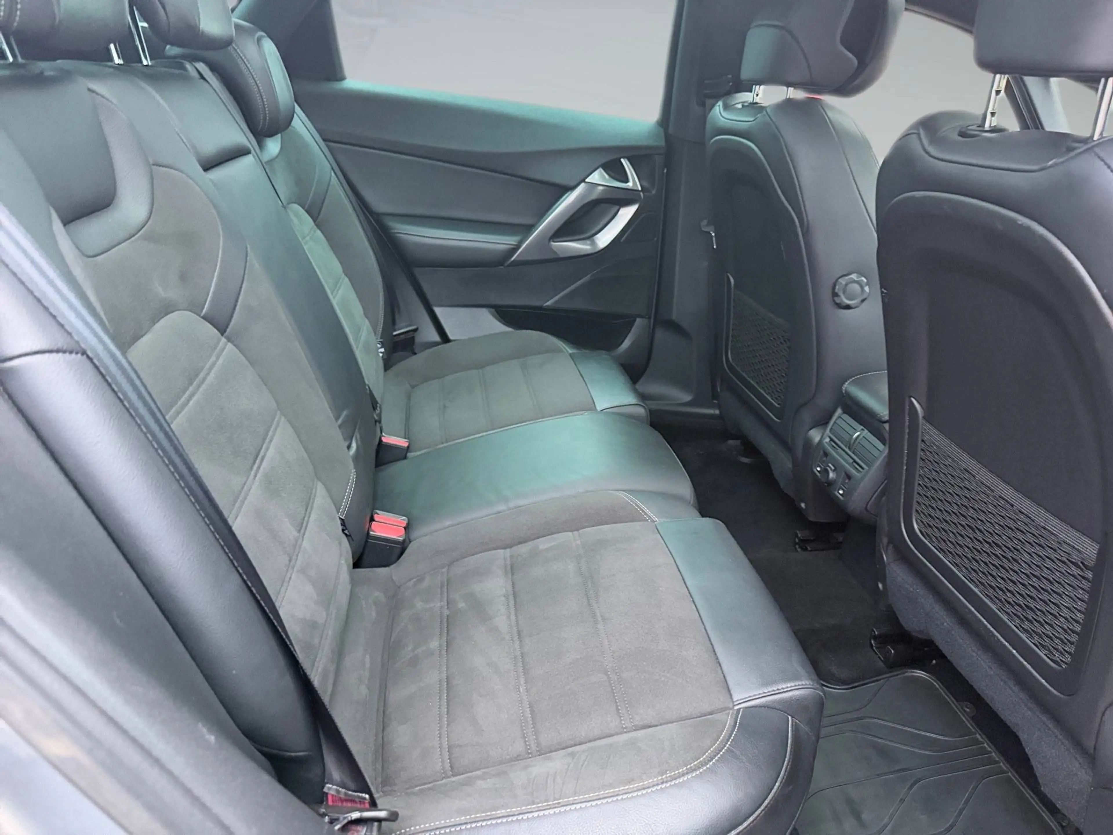 DS Automobiles DS 5 1.6 HDI Blue — photo 13
