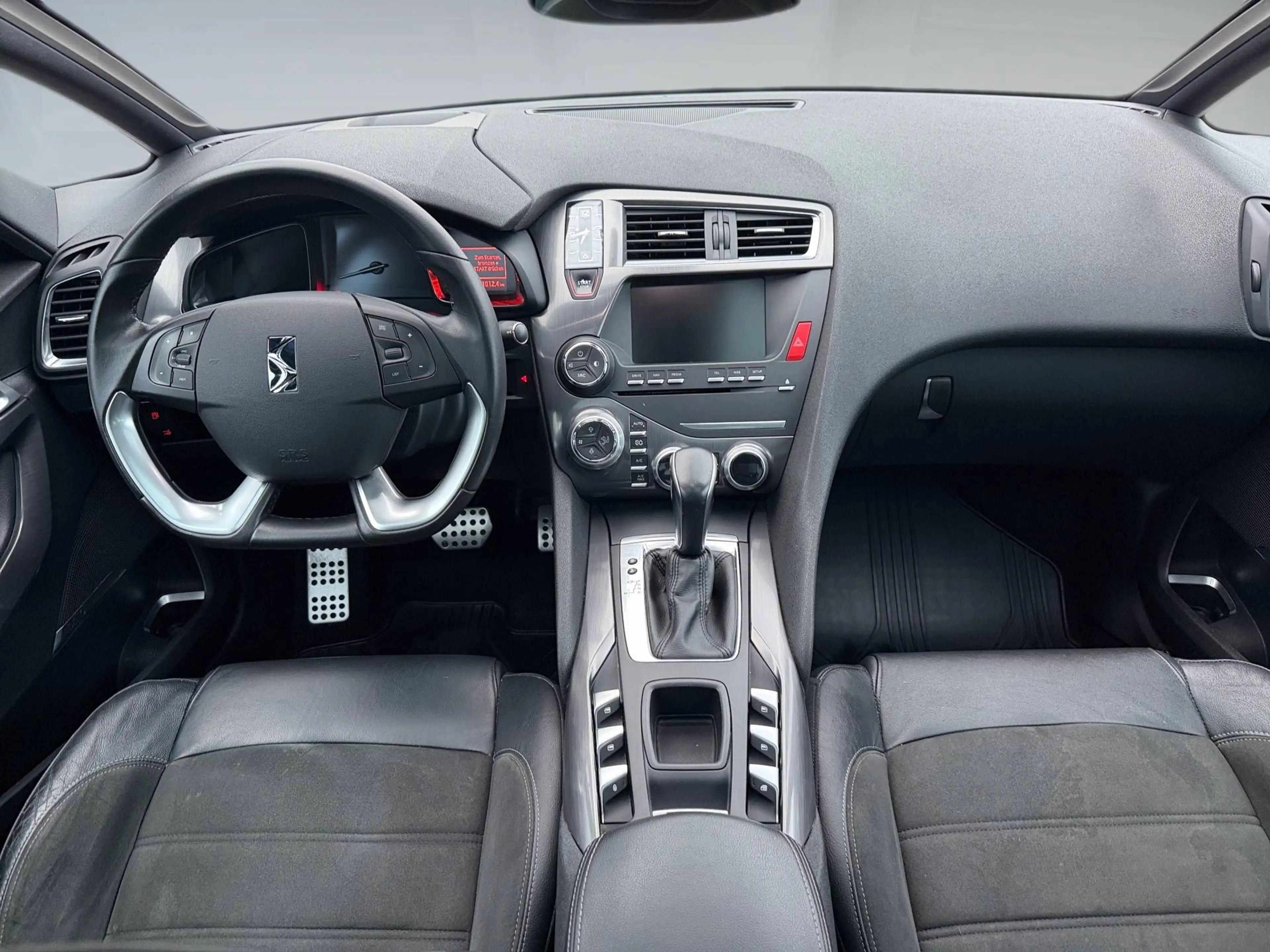 DS Automobiles DS 5 1.6 HDI Blue — photo 11
