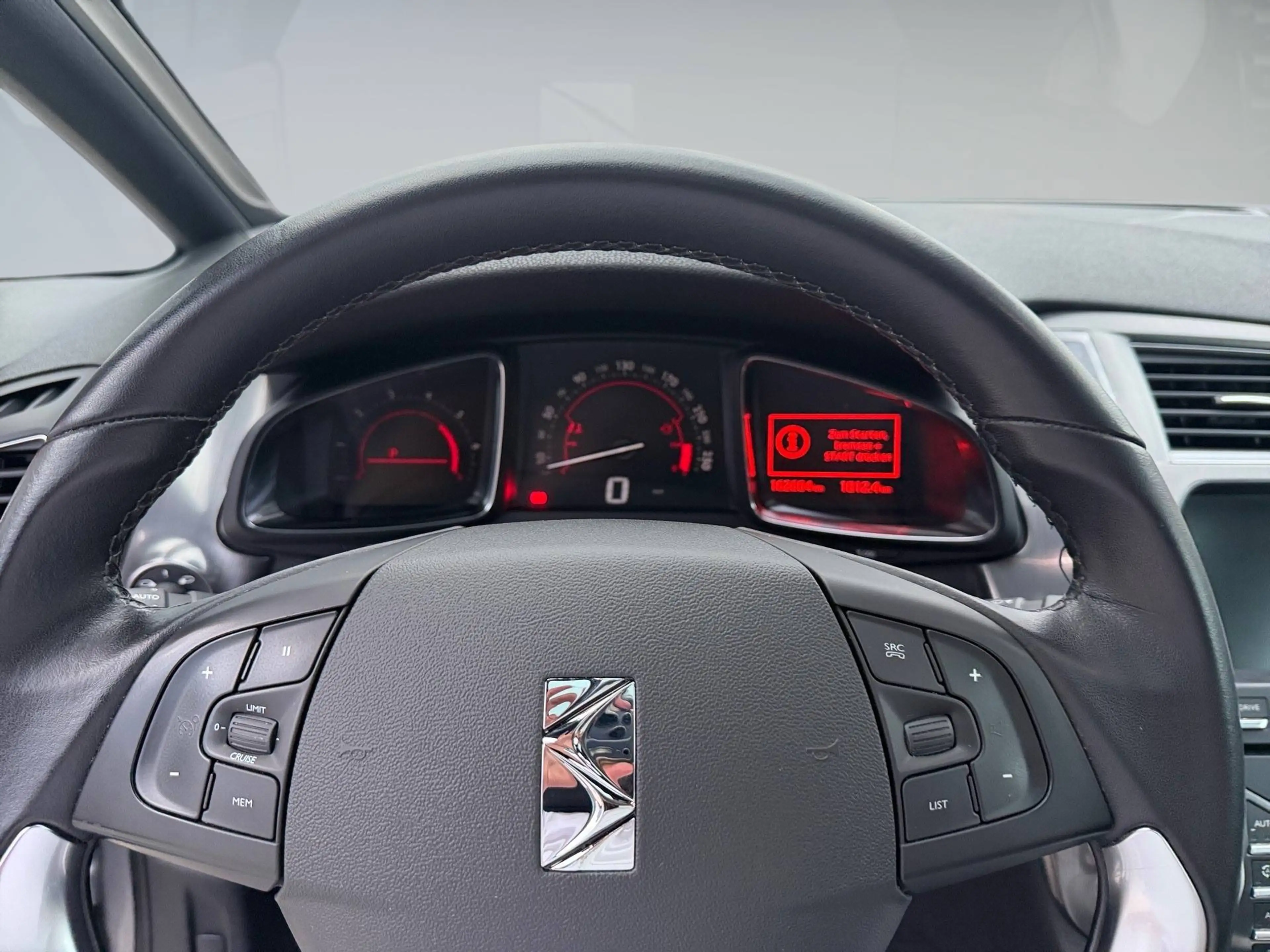 DS Automobiles DS 5 1.6 HDI Blue — photo 15