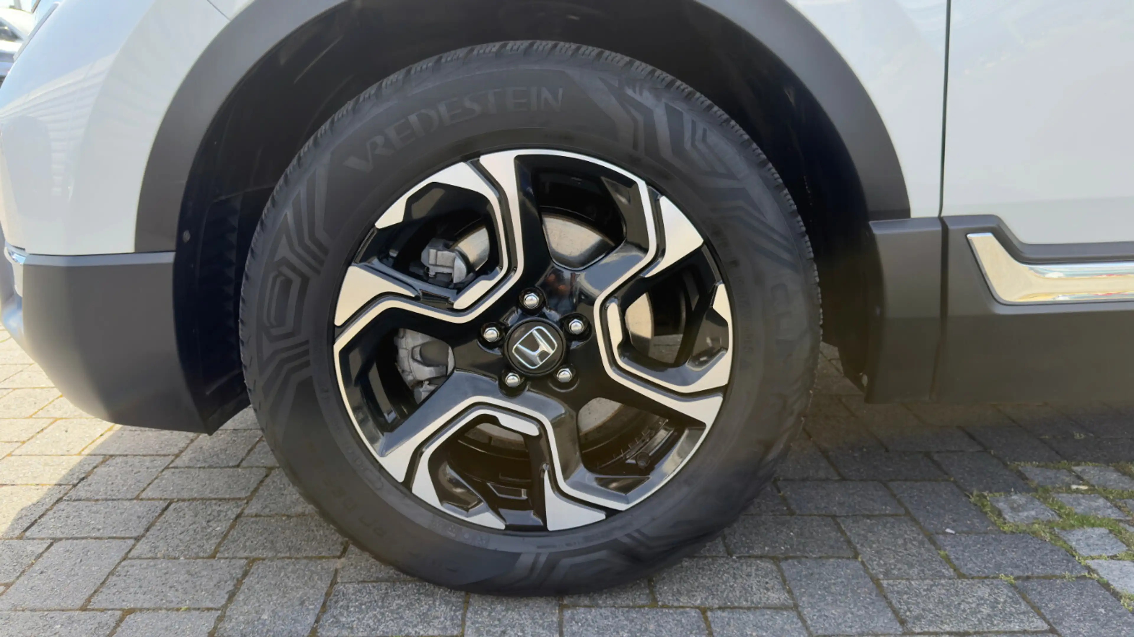 Honda CR-V 2.0 i-MMD HYBRID 4WD Executive — photo 4